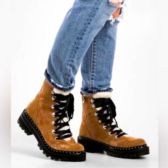 Steve Madden Shoes - NWT Steve Madden boots